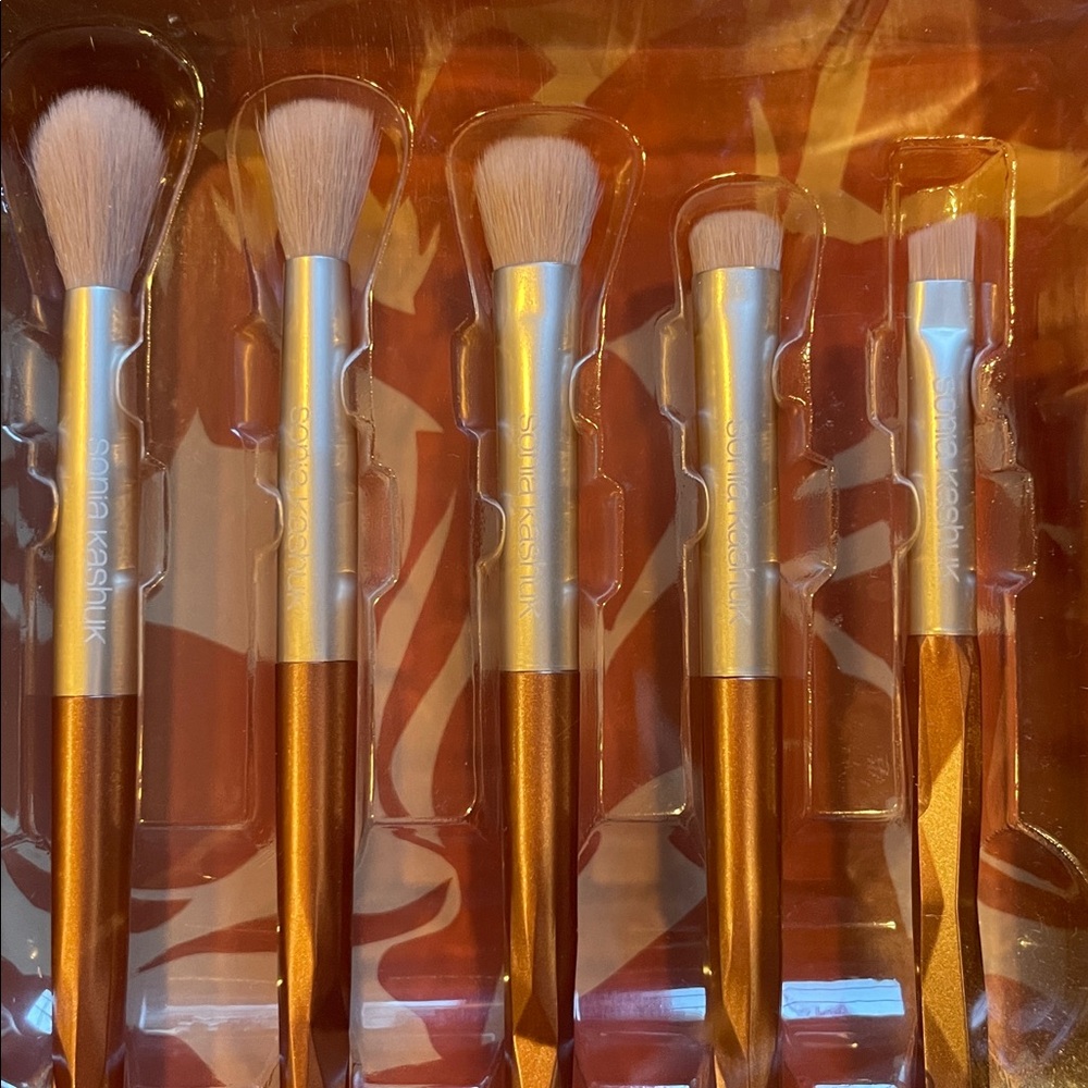 Sonia Kashuk Rose Gold Eye Brush Collection - Picture 2 of 6
